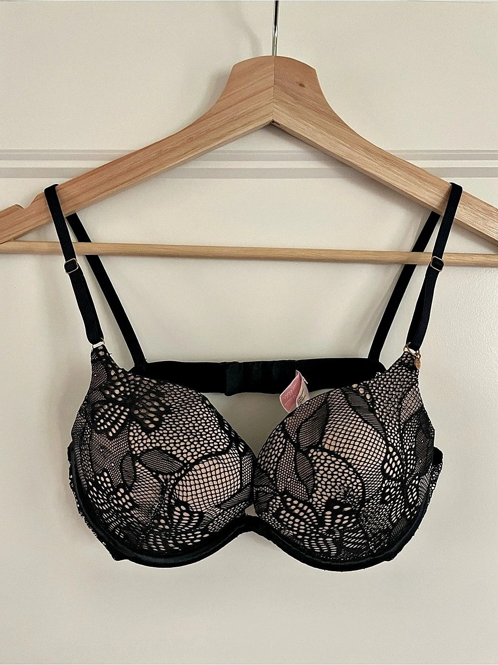 Victoria's Secret Very Sexy Push-Up Bra Black Lace